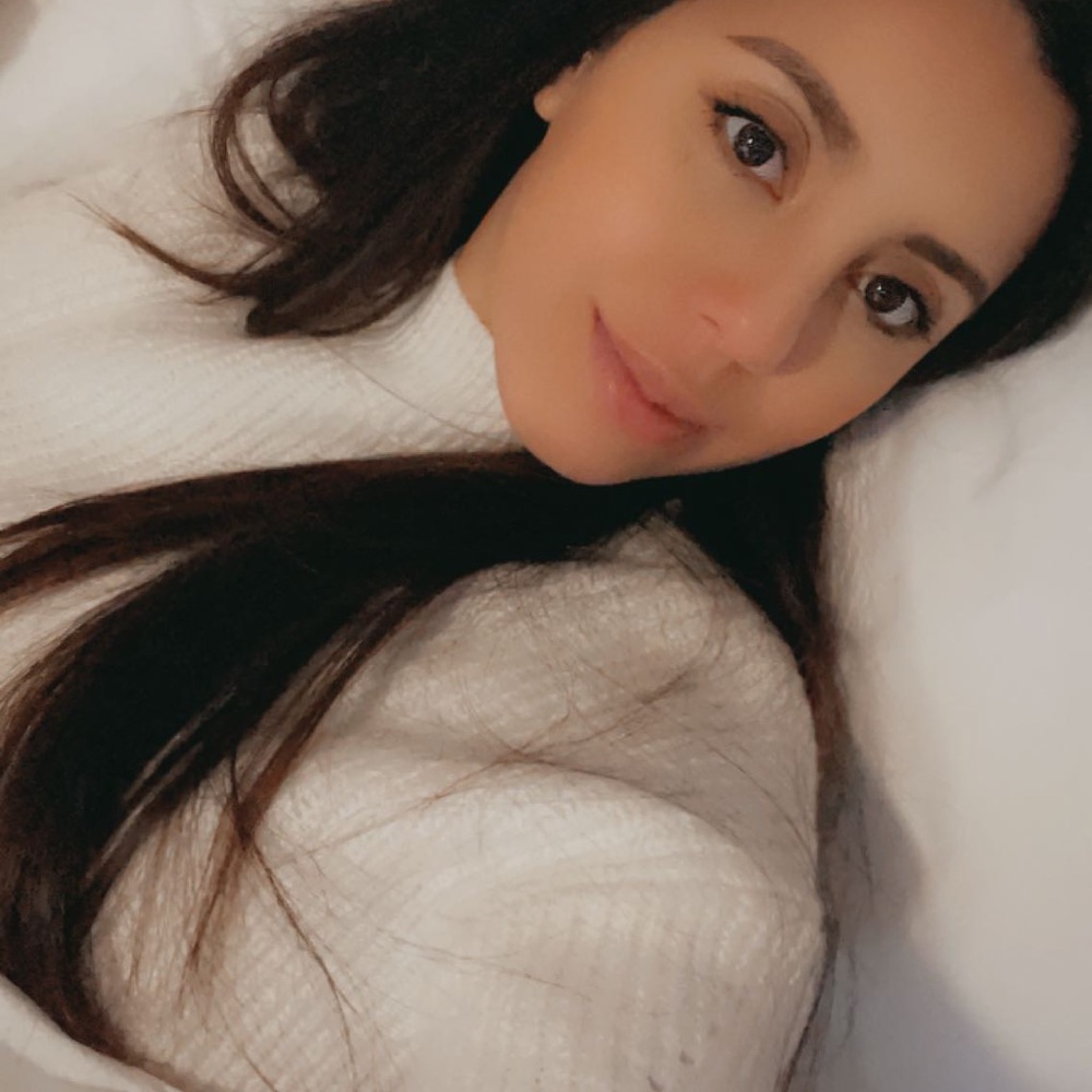 Meet your Posher, Stephania